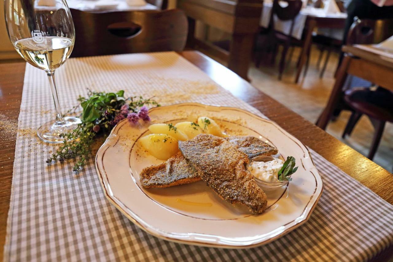 Hotel Tripic, Restaurant And Pizzeria Bohinj Ngoại thất bức ảnh