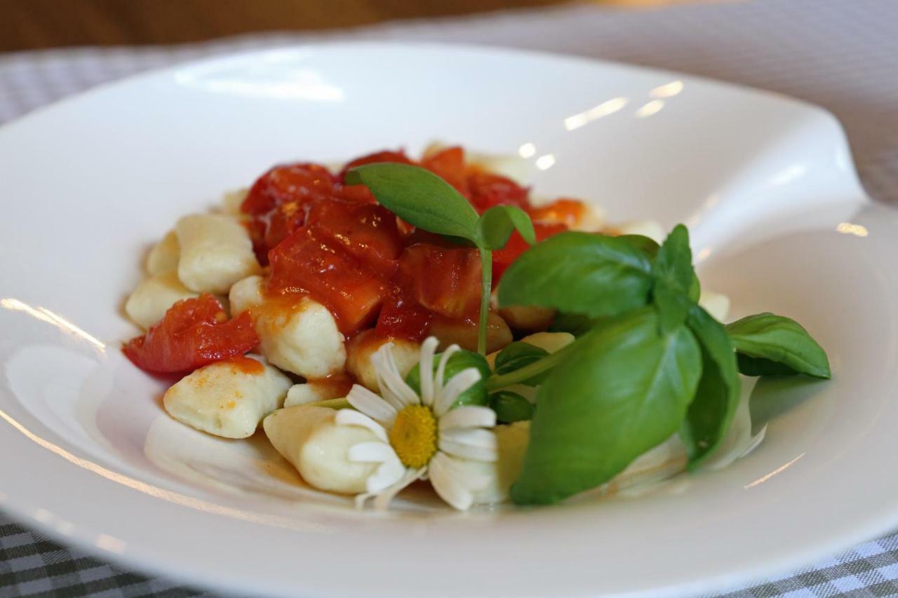 Hotel Tripic, Restaurant And Pizzeria Bohinj Ngoại thất bức ảnh