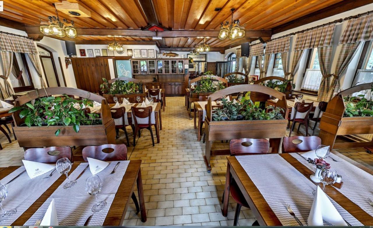 Hotel Tripic, Restaurant And Pizzeria Bohinj Ngoại thất bức ảnh